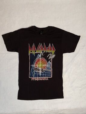 Def Leppard Pyromania Graphic Tee - Black